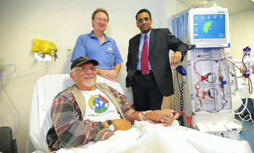 Dialysis patient Ed Orrego with nurse unit manager, Warren Sydenham, and renal physician, Dr Azeem Abdul-Razak. Dialysis patient Ed Orrego with nurse unit manager, Warren Sydenham, and renal physician, Dr Azeem Abdul-Razak.